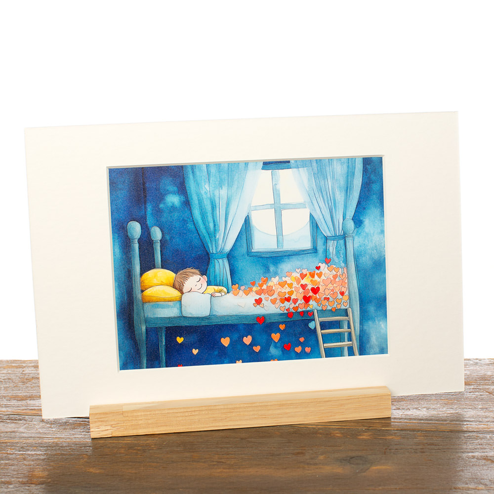 Decoratie, Fotografische print met pigmentinkten voor intense kleurbeleving, ingekleefd in passe-partout ‘Hartjesslaap'. Met staandertje. © Karen Ketels